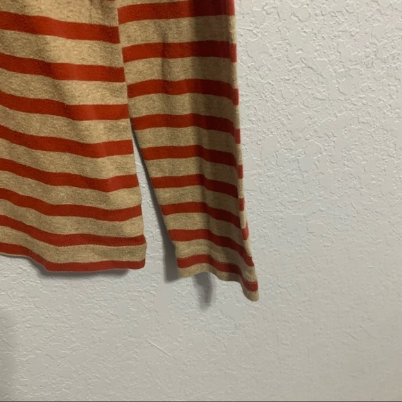 Duluth Trading Co Women’s Longtail T Long Sleeve Crewneck Tee - Picture 4 of 5